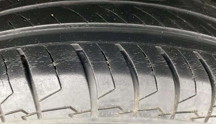 2021 Maruti Dzire VXI, Petrol, Manual, 28,984 km, Left Rear Tyre Tread