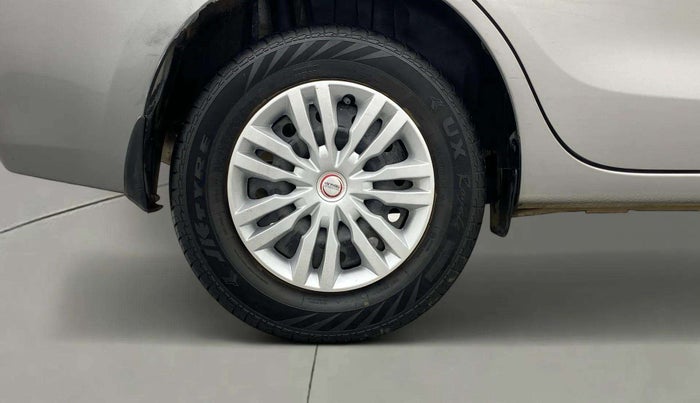 2021 Maruti Dzire VXI, Petrol, Manual, 28,984 km, Right Rear Wheel