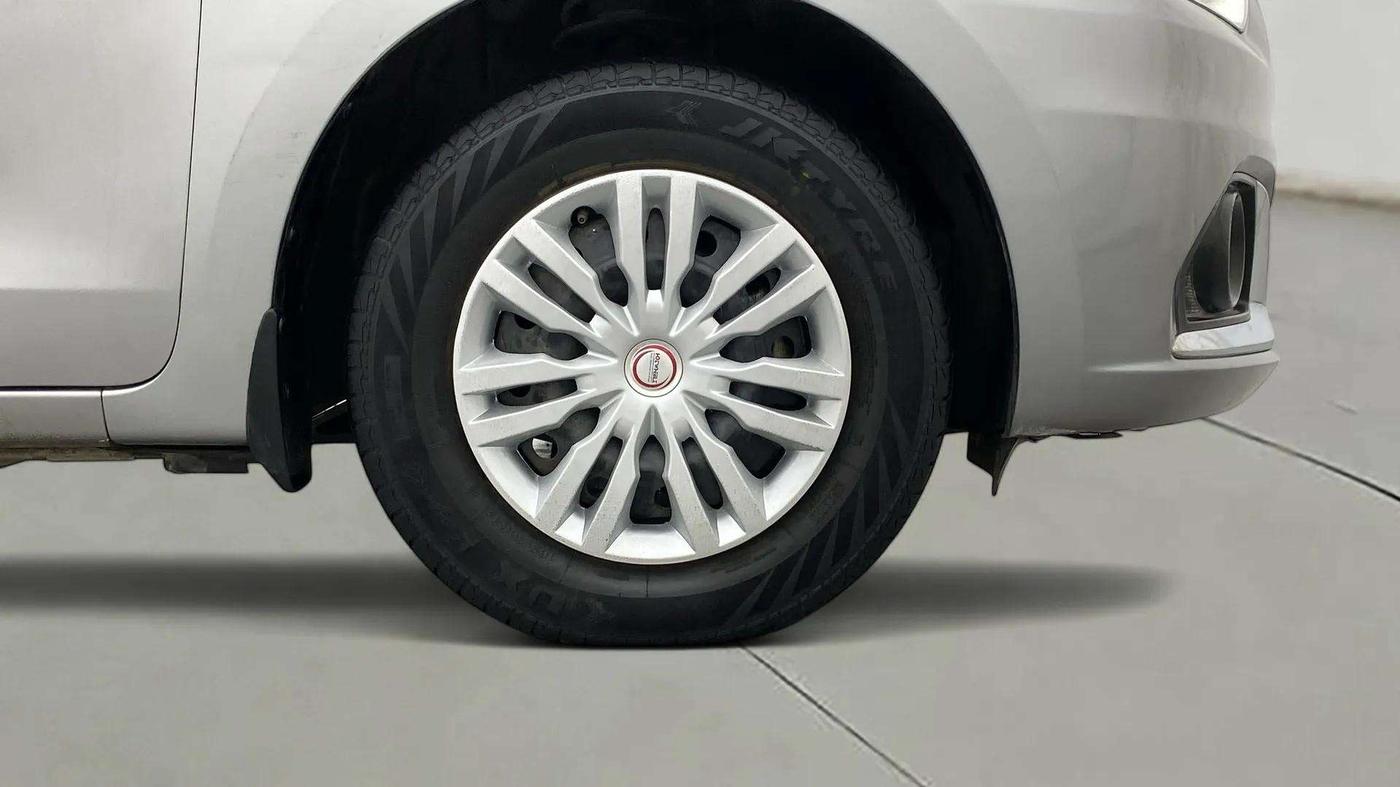 2021 Maruti Dzire VXI, Petrol, Manual, 29,012 km, Right Front Wheel