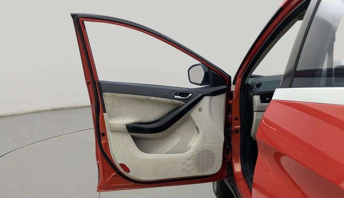2022 Tata NEXON XZ PLUS PETROL SUNROOF, Petrol, Manual, 73,120 km, LHS Front Door
