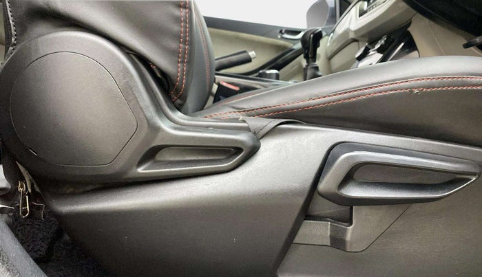 2022 Tata NEXON XZ PLUS PETROL SUNROOF, Petrol, Manual, 73,120 km, Driver Side Adjustment Panel