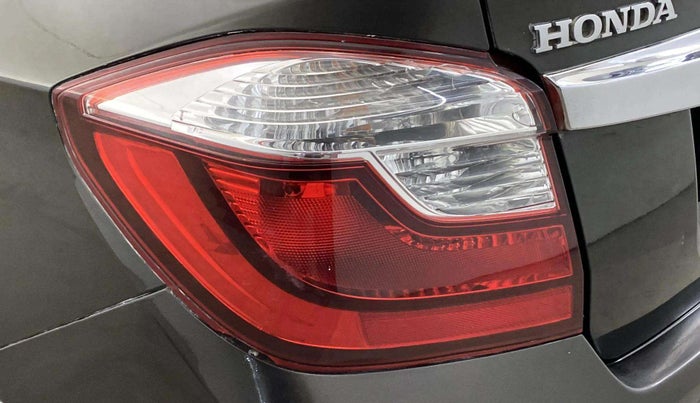 2017 Honda Amaze 1.2L I-VTEC S, Petrol, Manual, 36,544 km, Left tail light - Minor damage