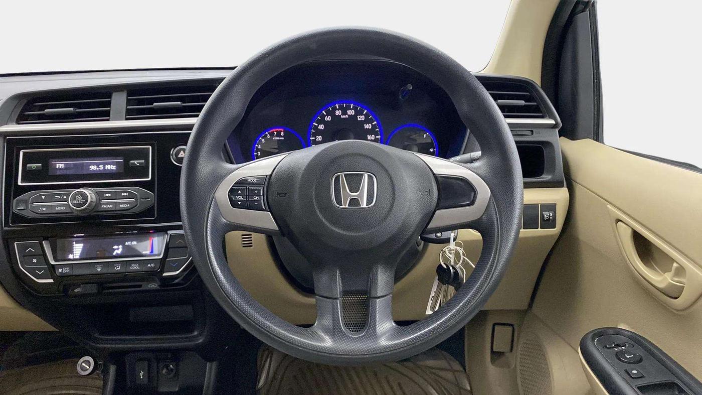 2017 Honda Amaze 1.2L I-VTEC S, Petrol, Manual, 36,544 km, Steering Wheel Close Up
