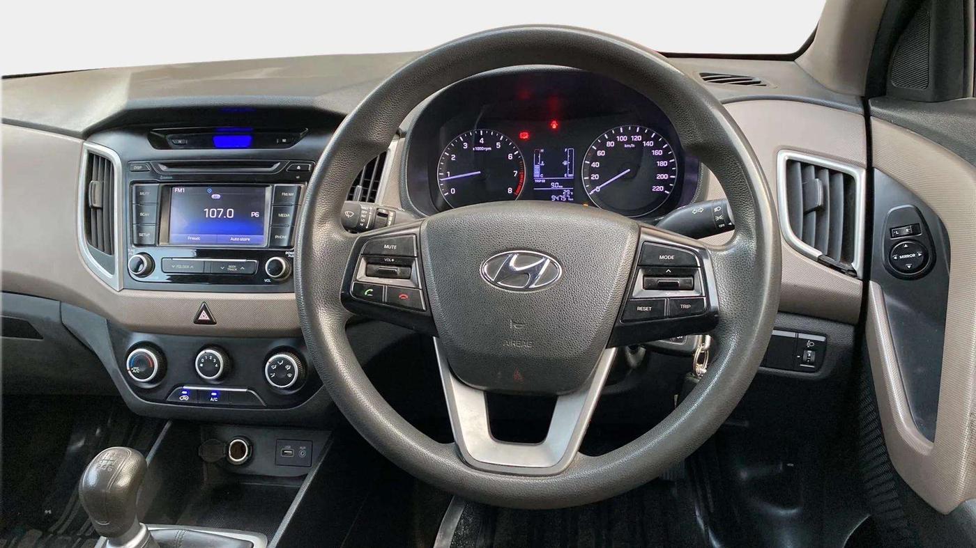 2017 Hyundai Creta E PLUS 1.6 PETROL, Petrol, Manual, 94,877 km, Steering Wheel Close Up