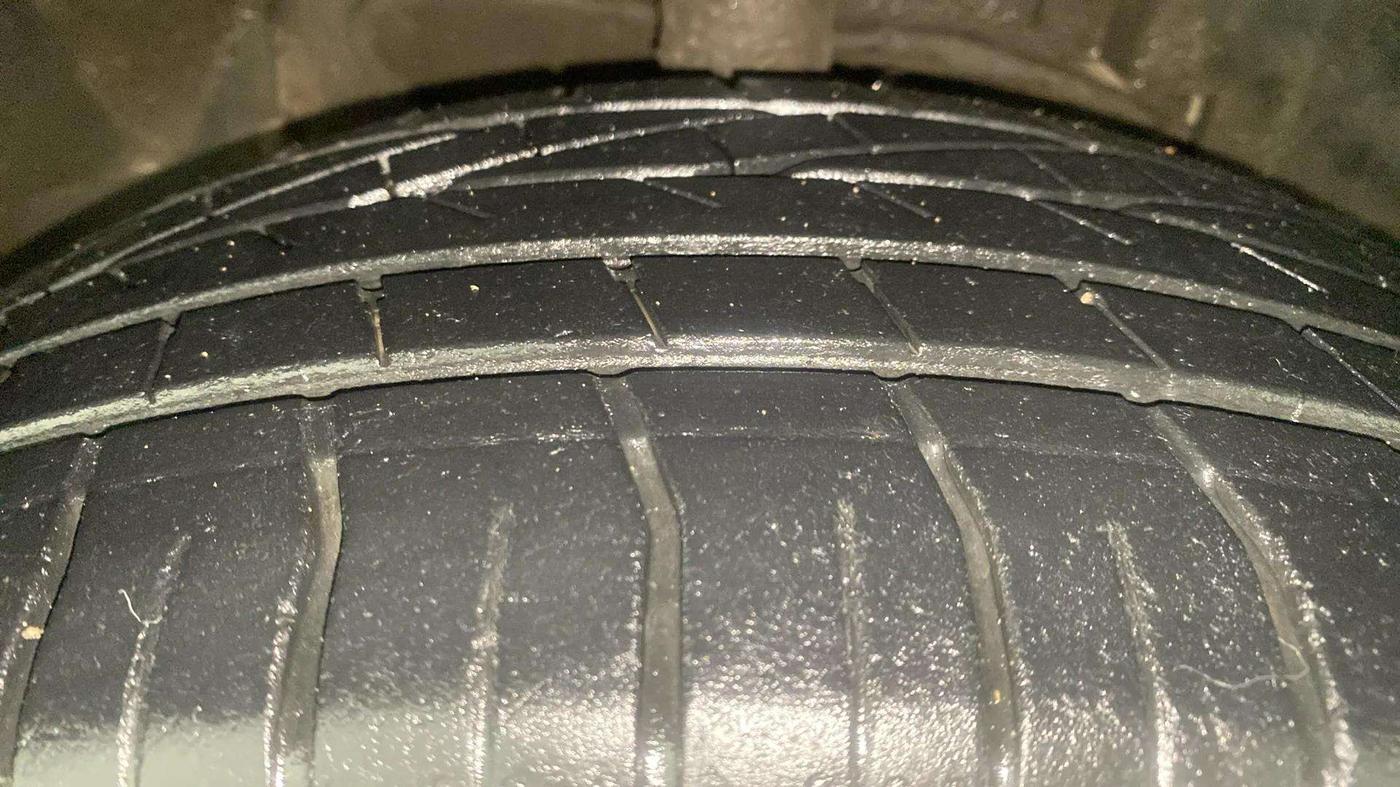 2019 Tata NEXON XZA PLUS PETROL, Petrol, Automatic, 11,111 km, Right Front Tyre Tread