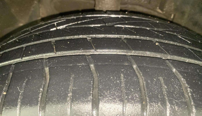 2019 Tata NEXON XZA PLUS PETROL, Petrol, Automatic, 11,111 km, Right Front Tyre Tread