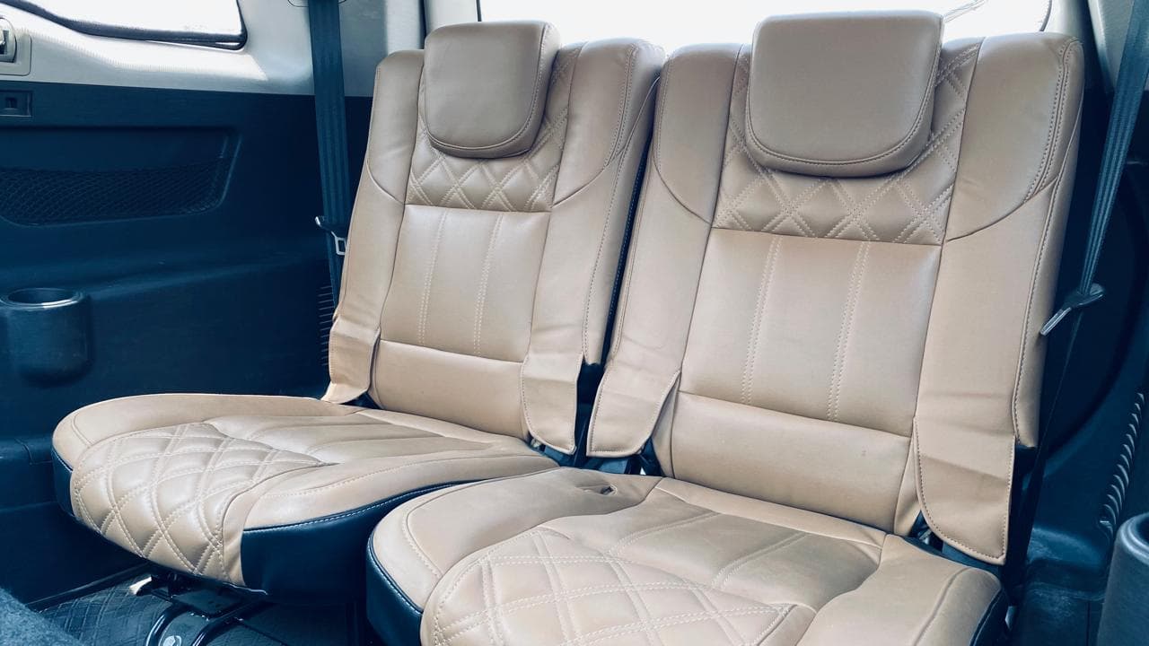 2019 Mahindra XUV500 W9, Diesel, Manual, 50,695 km, Third Seat Row ( optional )