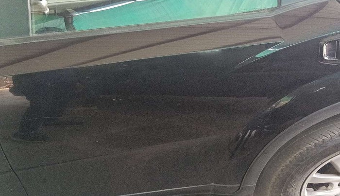 2019 Mahindra XUV500 W9, Diesel, Manual, 50,360 km, Rear left door - Minor scratches