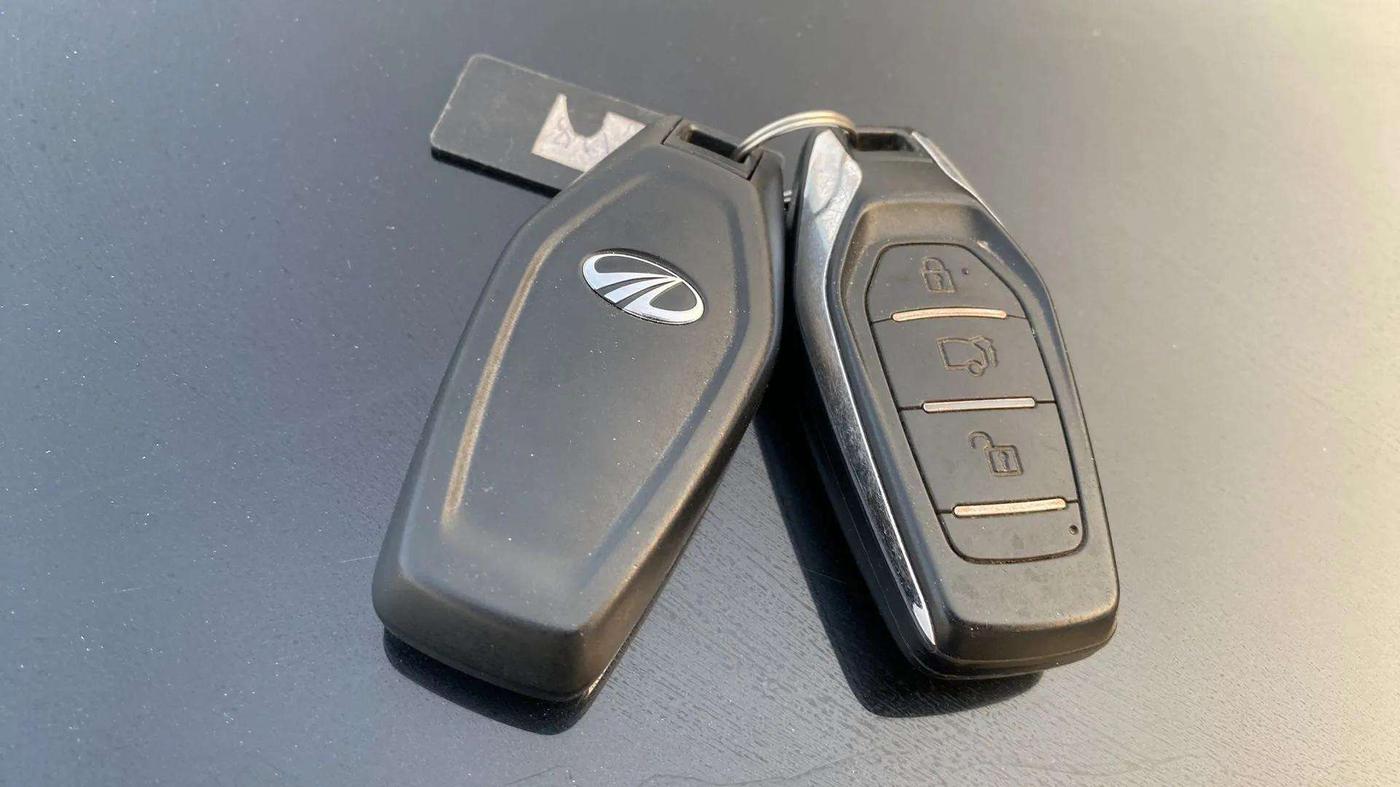 2019 Mahindra XUV500 W9, Diesel, Manual, 50,695 km, Key Close Up