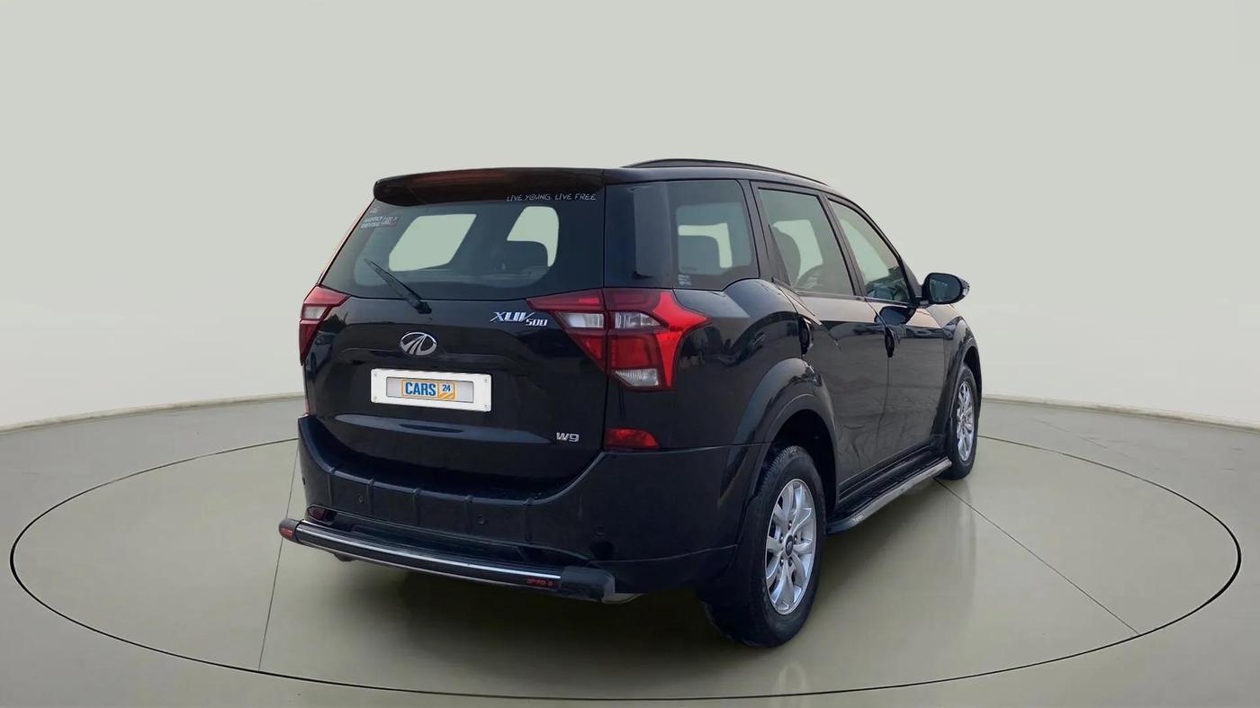 2019 Mahindra XUV500 W9, Diesel, Manual, 50,695 km, Right Back Diagonal
