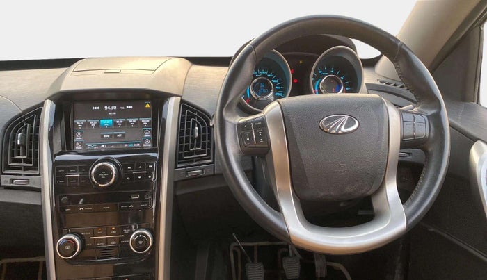 2019 Mahindra XUV500 W9, Diesel, Manual, 50,360 km, Steering Wheel Close Up