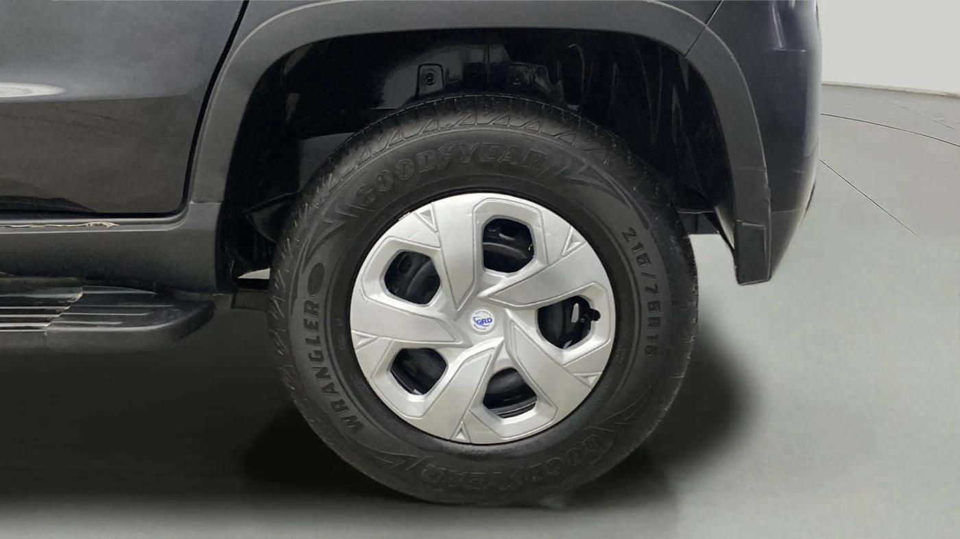 2024 Mahindra BOLERO NEO N 8, Diesel, Manual, 22,140 km, Left Rear Wheel