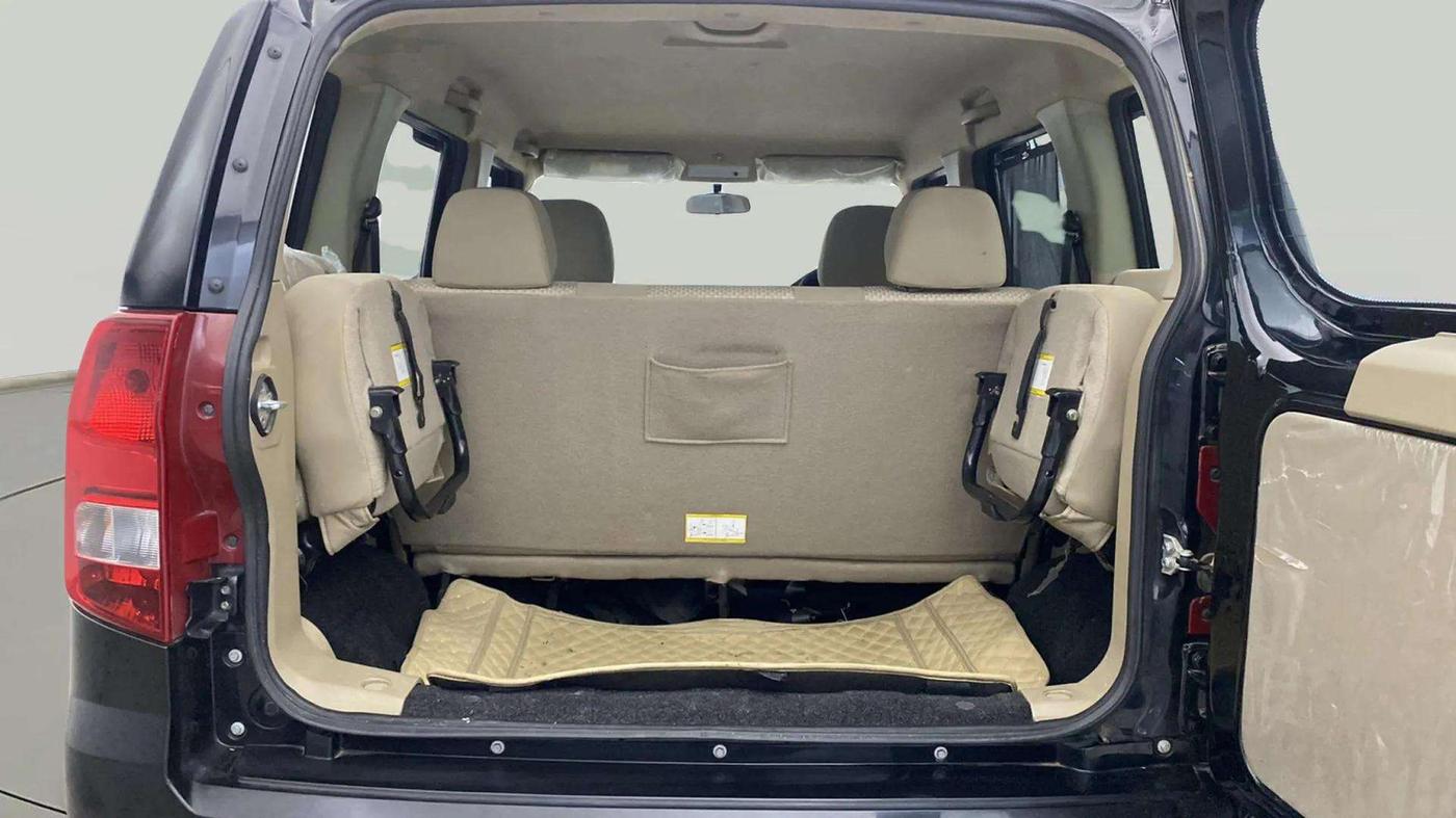 2024 Mahindra BOLERO NEO N 8, Diesel, Manual, 22,140 km, Boot Open Zoomed View