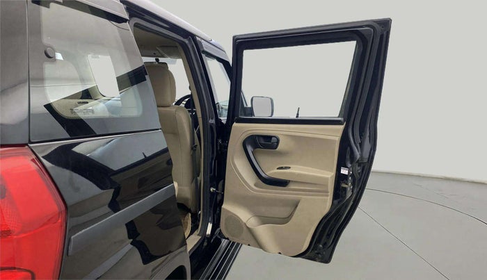 2024 Mahindra BOLERO NEO N 8, Diesel, Manual, 22,140 km, RHS Rear Door