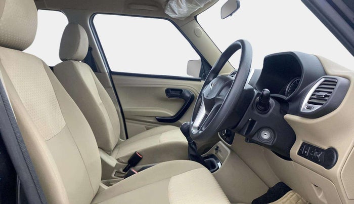 2024 Mahindra BOLERO NEO N 8, Diesel, Manual, 22,140 km, Right Side Front Door Cabin