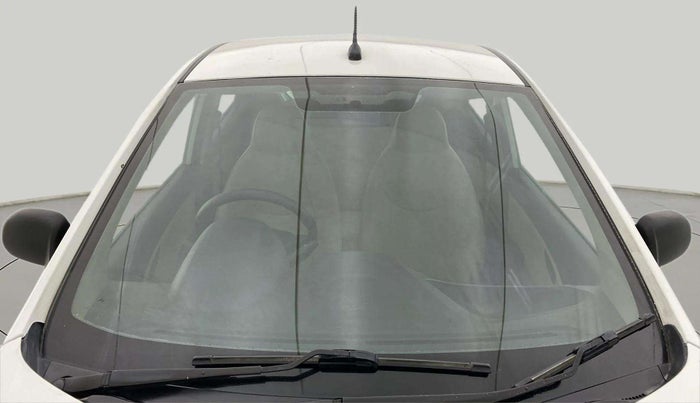 2018 Hyundai Eon ERA +, CNG, Manual, 48,490 km, Front Windshield