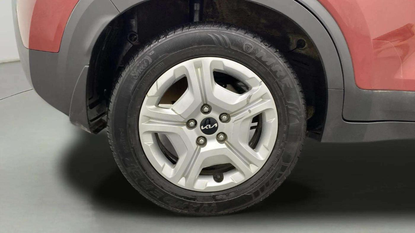 2021 KIA SONET HTK PLUS 1.0 IMT, Petrol, Manual, 36,224 km, Right Rear Wheel