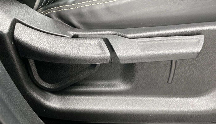 2021 KIA SONET HTK PLUS 1.0 IMT, Petrol, Manual, 36,045 km, Driver Side Adjustment Panel