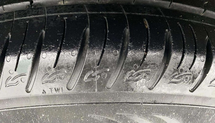 2021 KIA SONET HTK PLUS 1.0 IMT, Petrol, Manual, 36,045 km, Right Rear Tyre Tread
