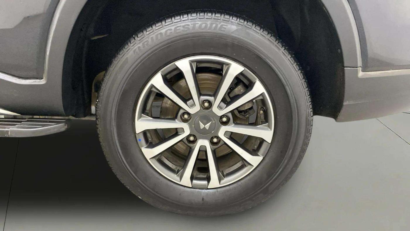 2022 Mahindra SCORPIO-N Z8 L PETROL MT 7 STR, Petrol, Manual, 25,639 km, Left Rear Wheel