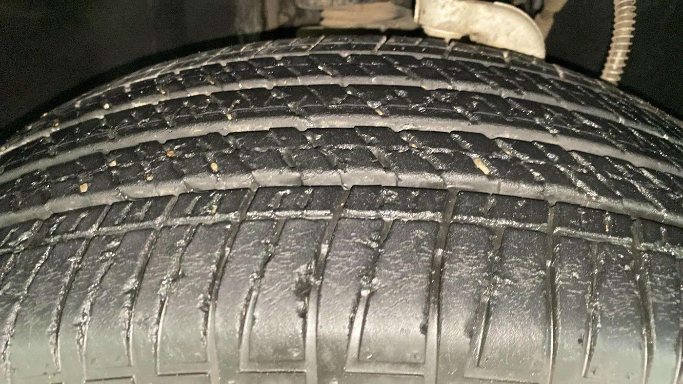 2022 Mahindra SCORPIO-N Z8 L PETROL MT 7 STR, Petrol, Manual, 25,639 km, Left Front Tyre Tread