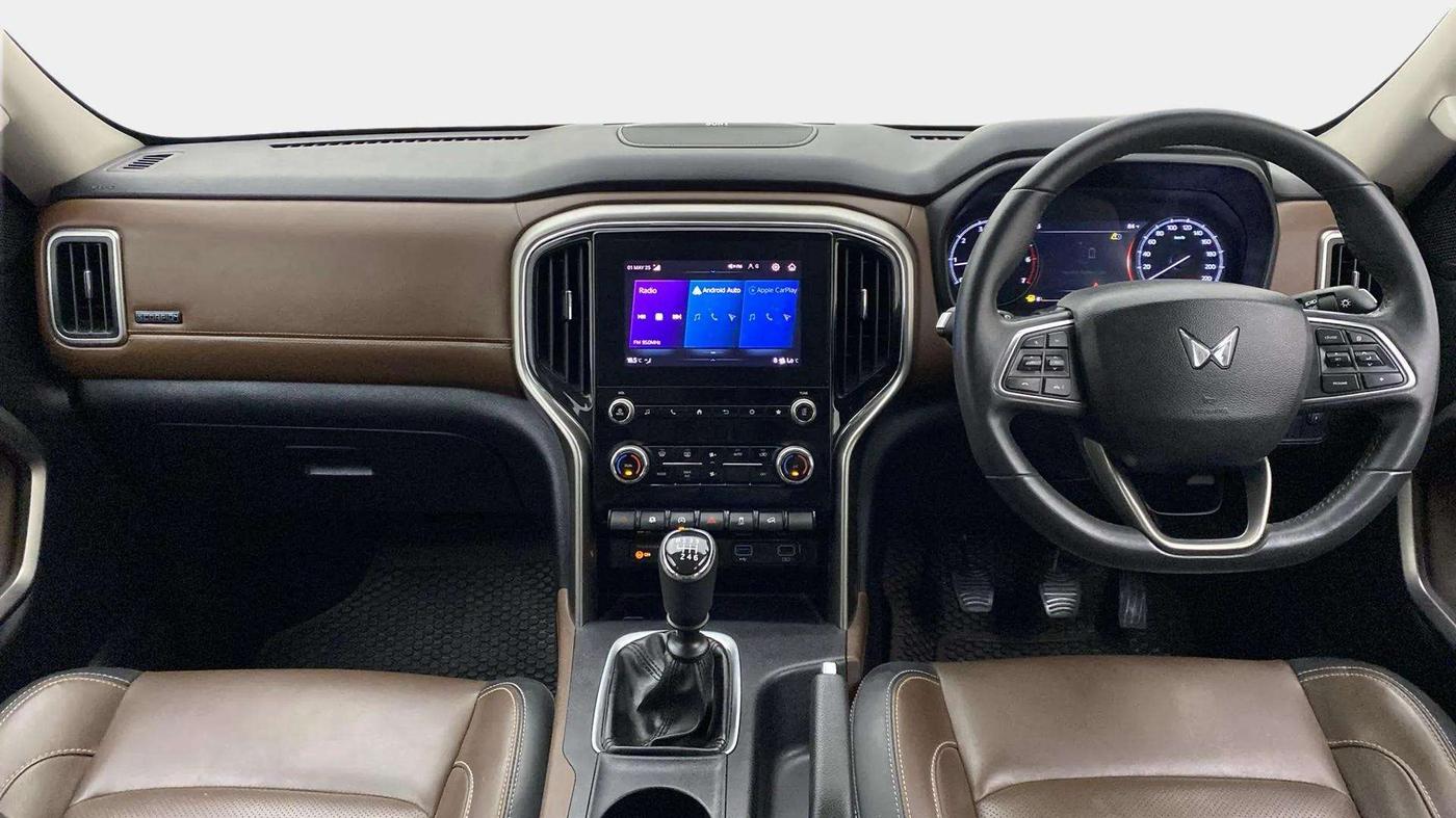2022 Mahindra SCORPIO-N Z8 L PETROL MT 7 STR, Petrol, Manual, 25,639 km, Dashboard