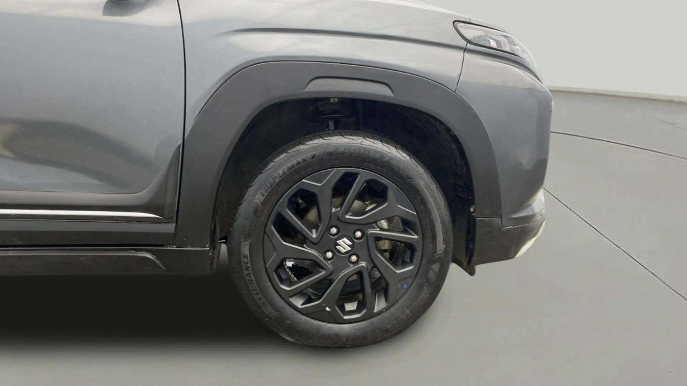 2023 Maruti FRONX DELTA PLUS 1.2L AGS, Petrol, Automatic, 26,871 km, Right Front Wheel