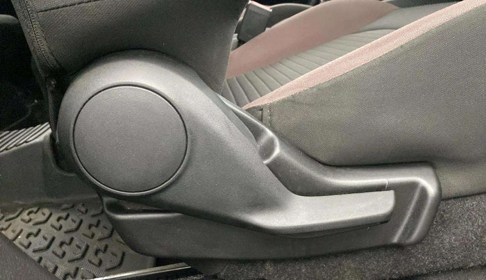 2023 Maruti FRONX DELTA PLUS 1.2L AGS, Petrol, Automatic, 26,871 km, Driver Side Adjustment Panel
