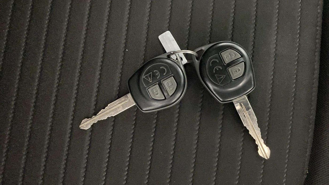 2023 Maruti FRONX DELTA PLUS 1.2L AGS, Petrol, Automatic, 26,871 km, Key Close Up