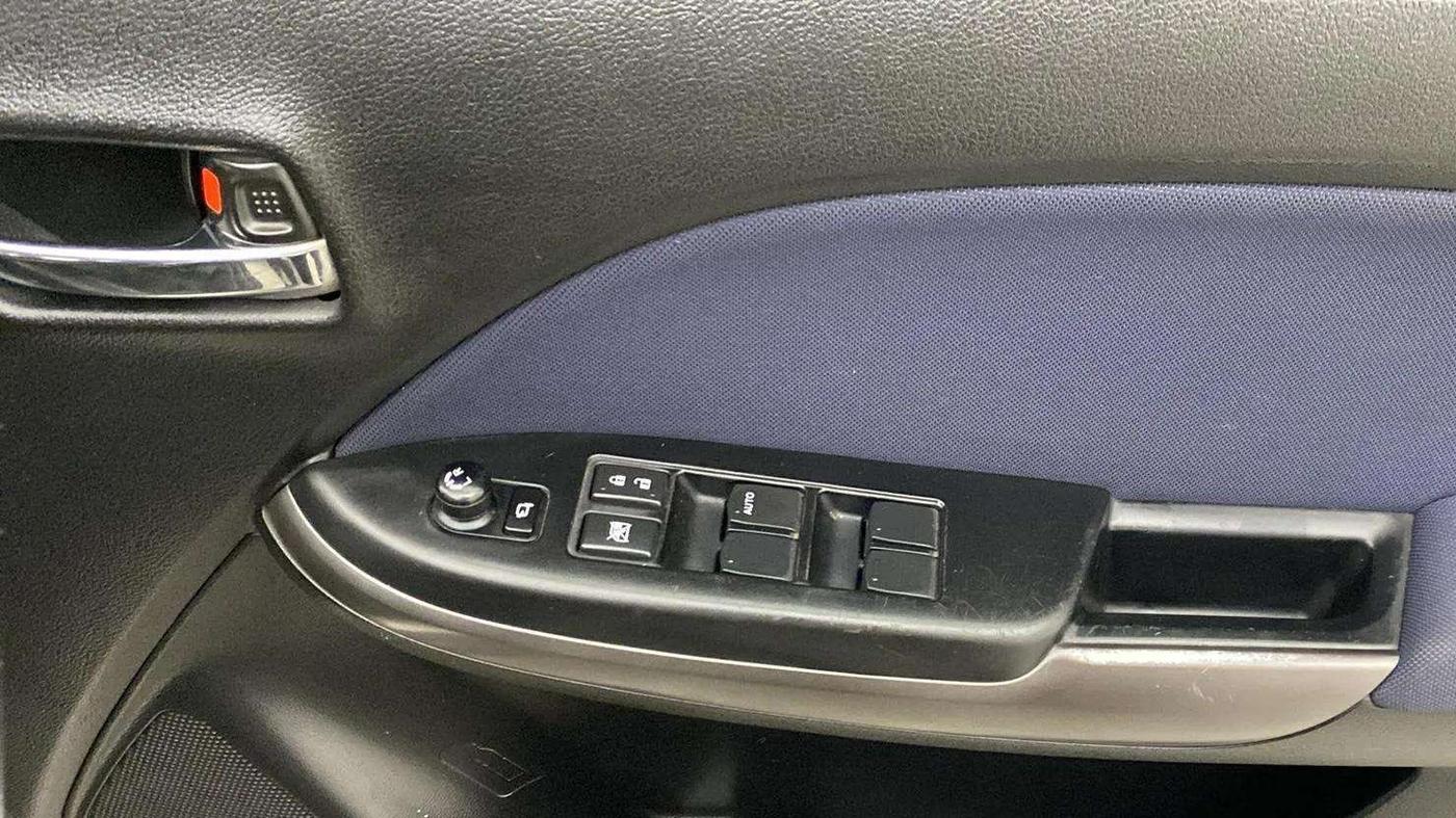 2019 Maruti Baleno DELTA PETROL 1.2, Petrol, Manual, 74,701 km, Driver Side Door Panels Control