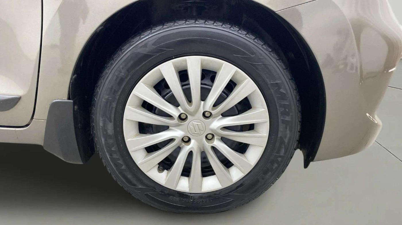 2019 Maruti Baleno DELTA PETROL 1.2, Petrol, Manual, 74,701 km, Right Front Wheel