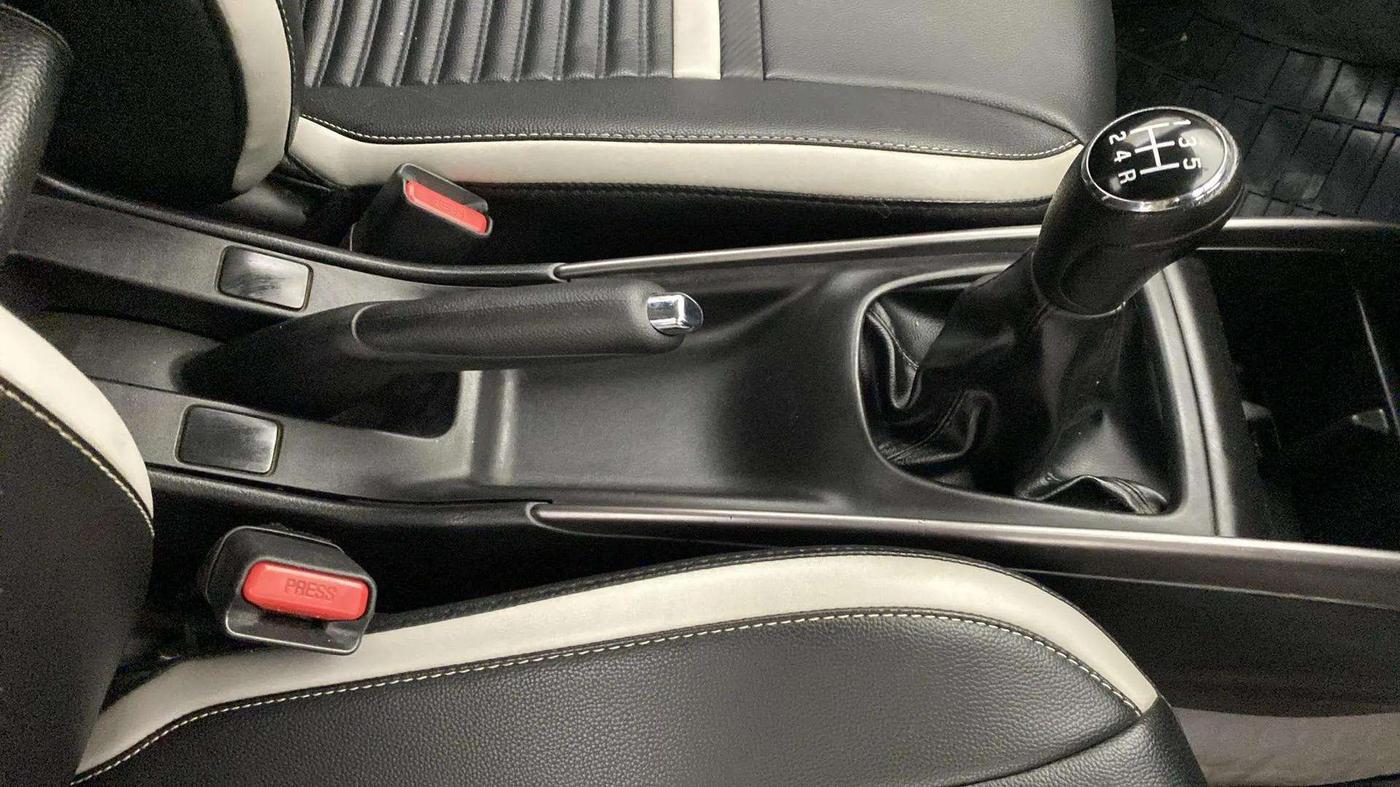 2019 Maruti Baleno DELTA PETROL 1.2, Petrol, Manual, 74,701 km, Gear Lever
