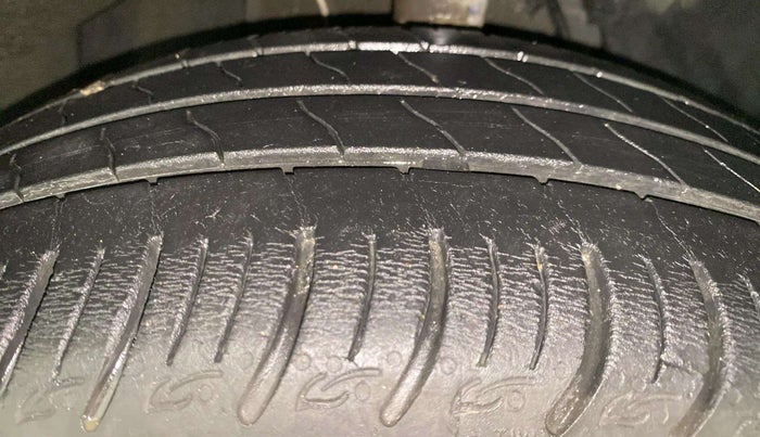 2021 Tata ALTROZ XT PETROL, Petrol, Manual, 44,760 km, Right Front Tyre Tread