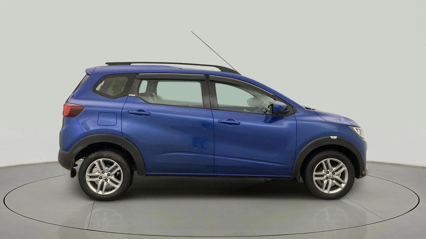 2020 Renault TRIBER RXZ AMT, Petrol, Automatic, 24,984 km, Right Side View