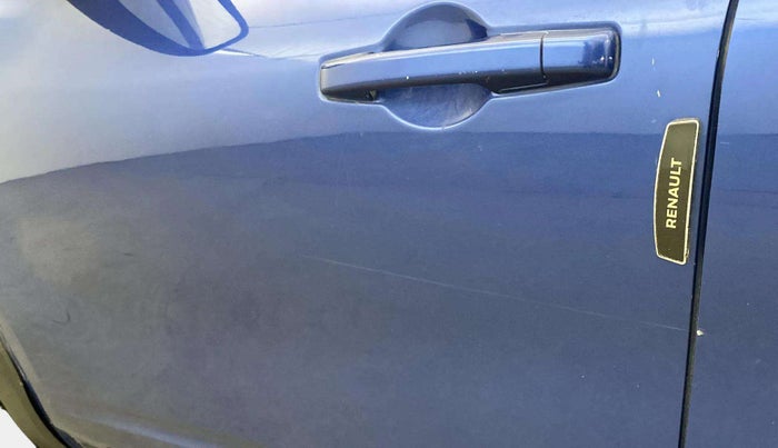 2020 Renault TRIBER RXZ AMT, Petrol, Automatic, 24,803 km, Front passenger door - Slightly dented