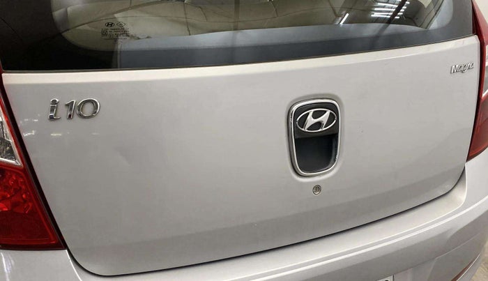 2014 Hyundai i10 MAGNA 1.1, Petrol, Manual, 41,588 km, Dicky (Boot door) - Minor scratches
