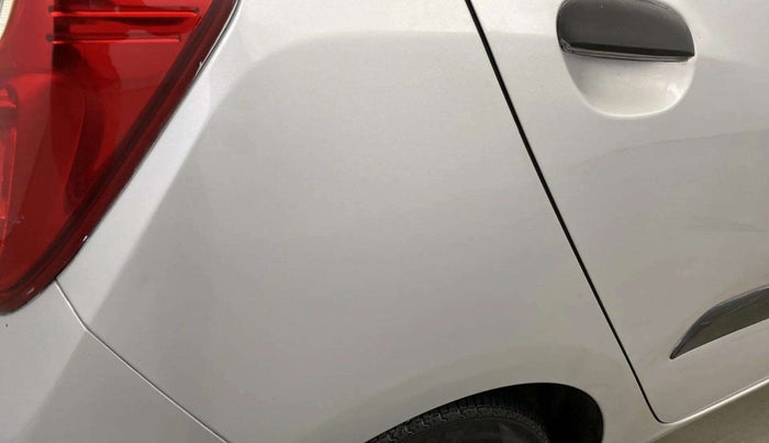 2014 Hyundai i10 MAGNA 1.1, Petrol, Manual, 41,588 km, Right quarter panel - Minor scratches