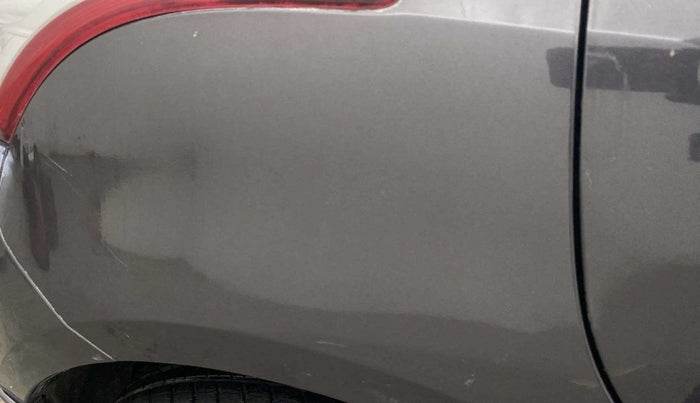 2016 Maruti Swift ZXI, Petrol, Manual, 19,047 km, Right quarter panel - Minor scratches