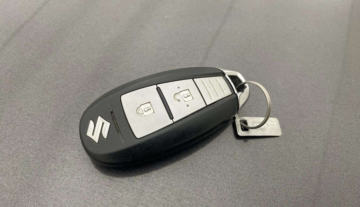 2016 Maruti Swift ZXI, Petrol, Manual, 19,047 km, Key Close Up
