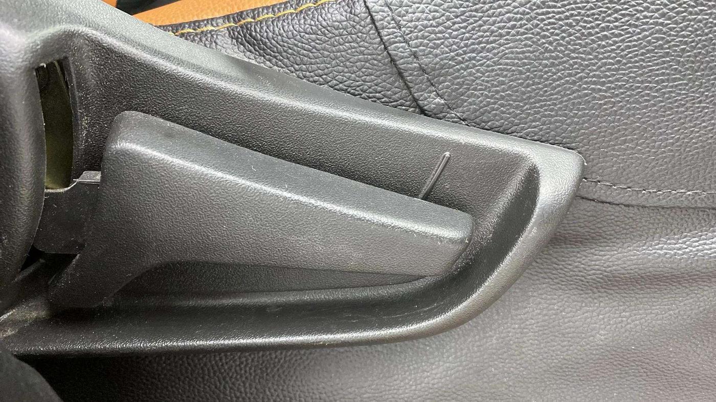 2023 Maruti S PRESSO VXI+, Petrol, Manual, 18,320 km, Driver Side Adjustment Panel