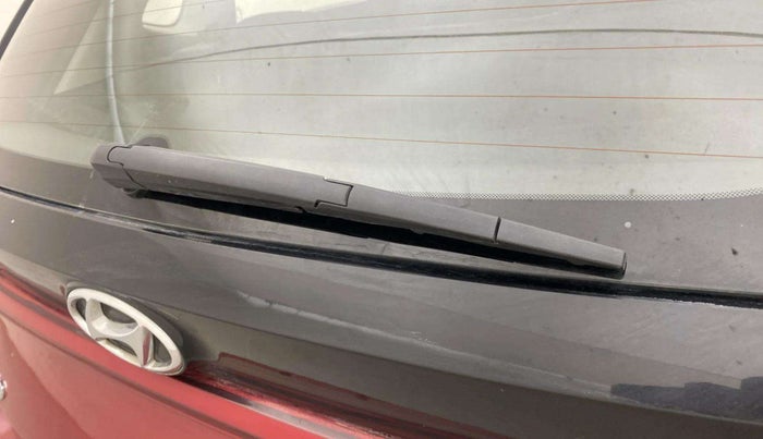 2021 Hyundai NEW I20 ASTA 1.2 MT, Petrol, Manual, 27,975 km, Rear Wiper