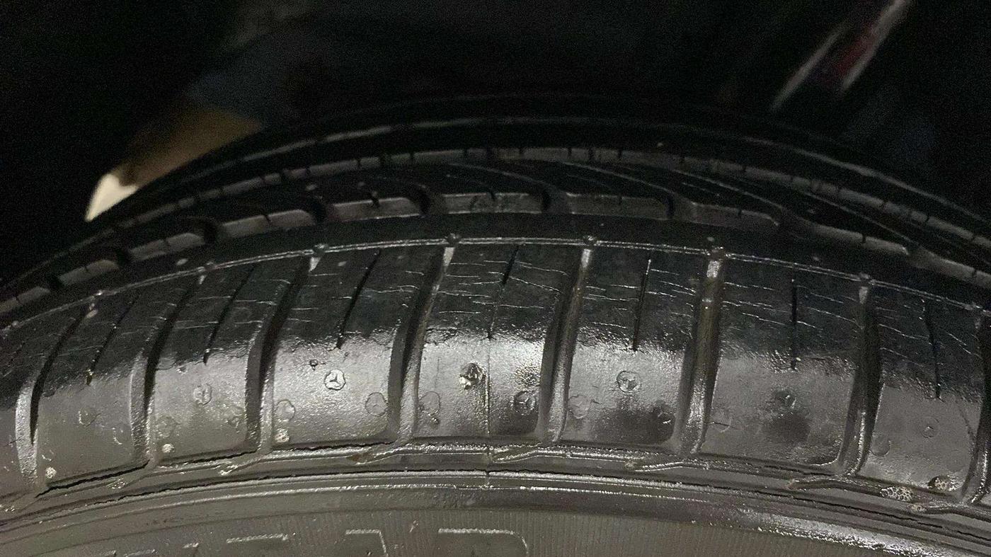 2014 Hyundai Elite i20 ASTA 1.2, Petrol, Manual, 17,104 km, Right Rear Tyre Tread