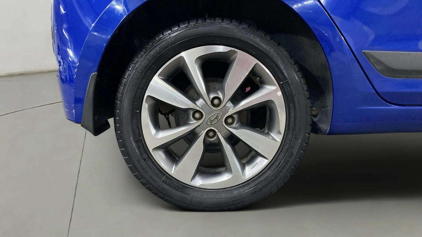 2014 Hyundai Elite i20 ASTA 1.2, Petrol, Manual, 17,104 km, Right Rear Wheel