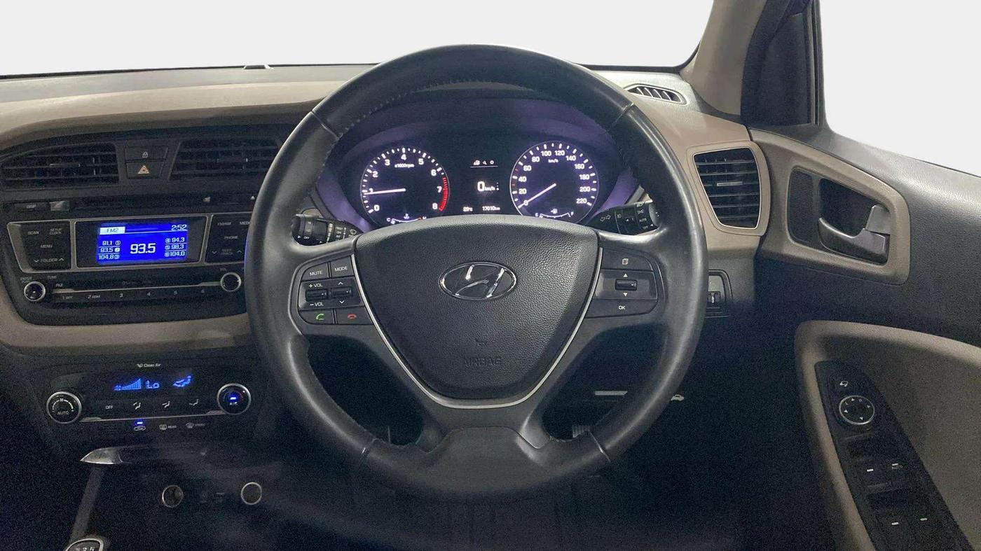 2014 Hyundai Elite i20 ASTA 1.2, Petrol, Manual, 17,104 km, Steering Wheel Close Up