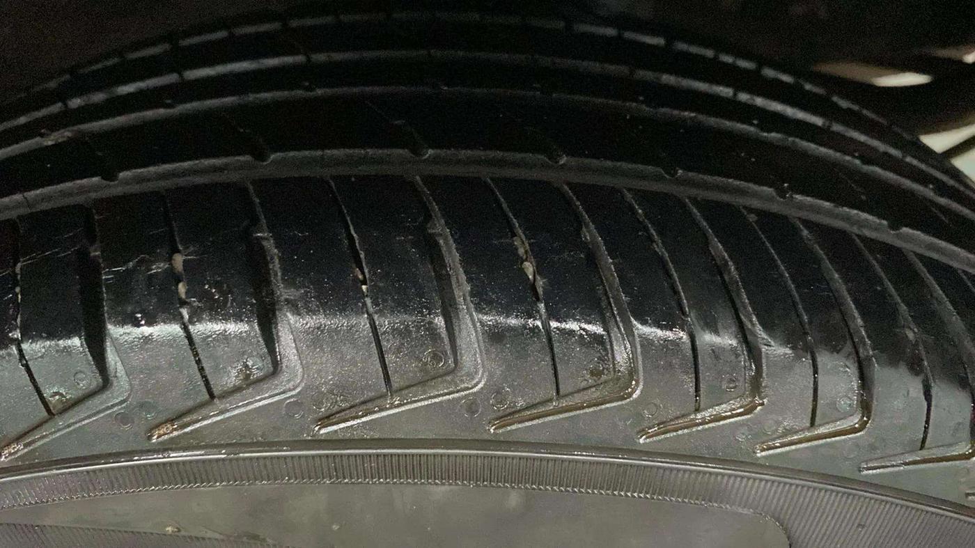 2022 Maruti New Wagon-R LXI CNG 1.0, CNG, Manual, 28,180 km, Right Rear Tyre Tread