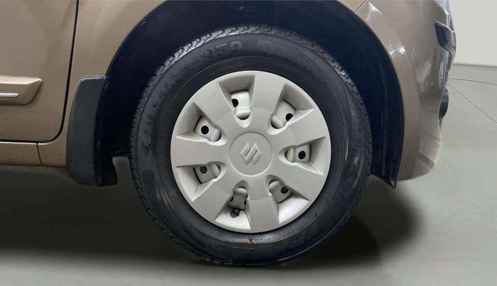 2022 Maruti New Wagon-R LXI CNG 1.0, CNG, Manual, 28,179 km, Right Front Wheel