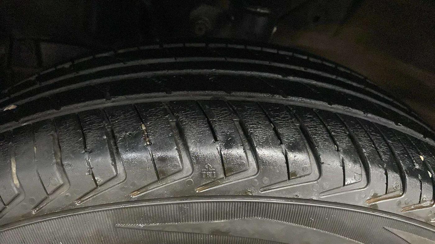 2022 Maruti New Wagon-R LXI CNG 1.0, CNG, Manual, 28,180 km, Left Front Tyre Tread