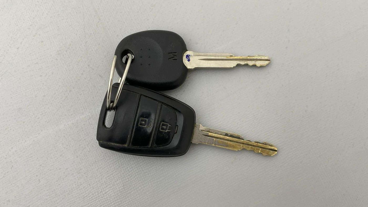 2019 Hyundai NEW SANTRO SPORTZ MT, Petrol, Manual, 33,003 km, Key Close Up