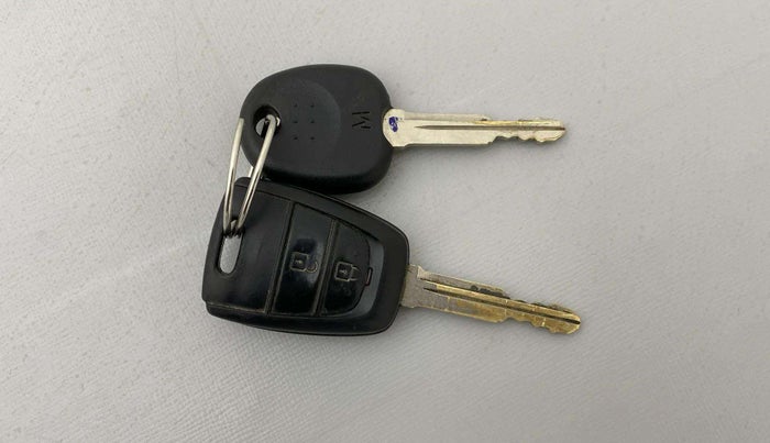 2019 Hyundai NEW SANTRO SPORTZ MT, Petrol, Manual, 33,003 km, Key Close Up