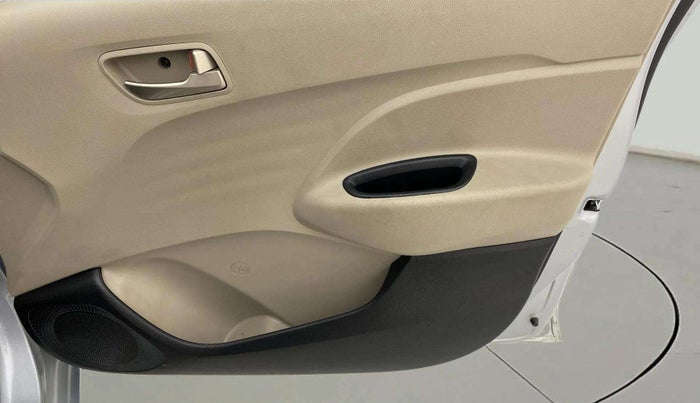 2019 Hyundai NEW SANTRO SPORTZ MT, Petrol, Manual, 33,003 km, Driver Side Door Panels Control